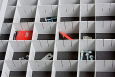 Anti-static drawer dividers